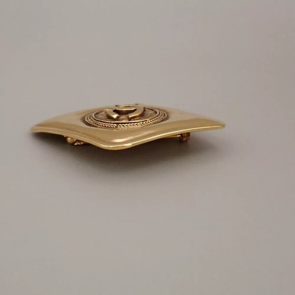 CHANEL CC Logo Pin Brooch Diamond Shape Gold France Vintage Accessory - Picture 6 of 7